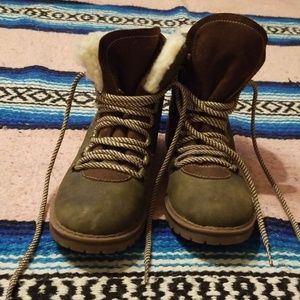 Bettyann sweater boots